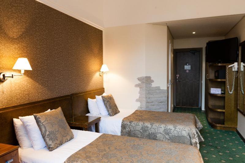 Hotell St. Barbara 3*